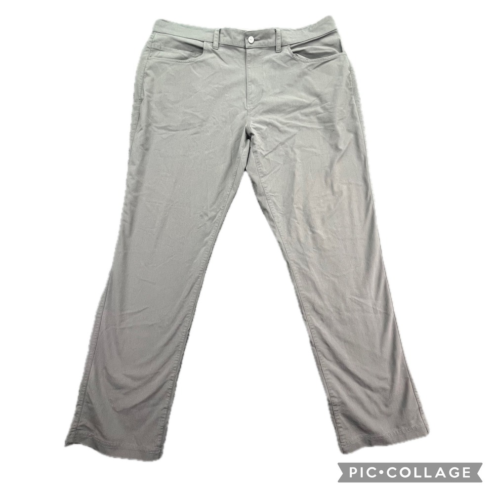 Tailored Men's Gray Chino Pants Flat Front Size 38x32 Relaxed Fit